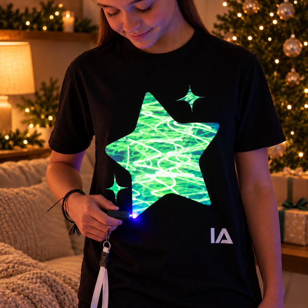 Kids’ Star Interactive Glow-in-the-Dark T-Shirt – Rechargeable Torch Included