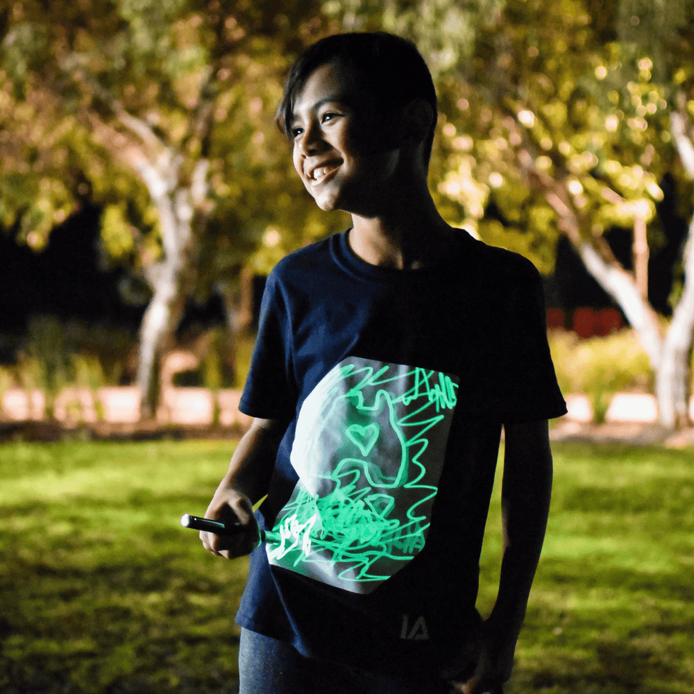 Kids’ Black & Green Interactive Glow T-Shirt with Rechargeable Torch