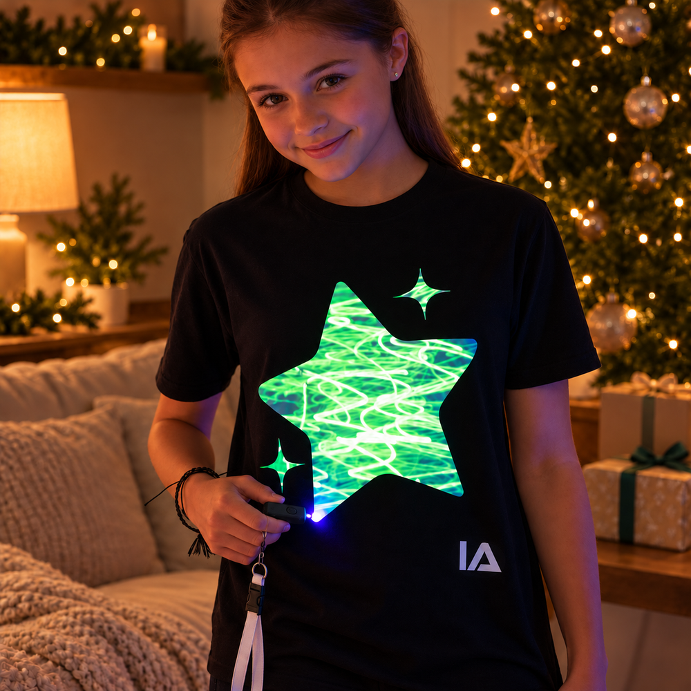 Kids’ Star Interactive Glow-in-the-Dark T-Shirt – Rechargeable Torch Included