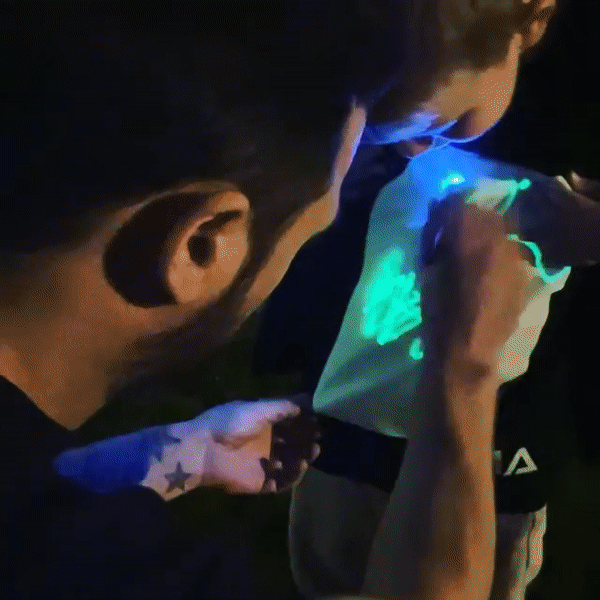 Kids’ Black & Green Interactive Glow T-Shirt with Rechargeable Torch