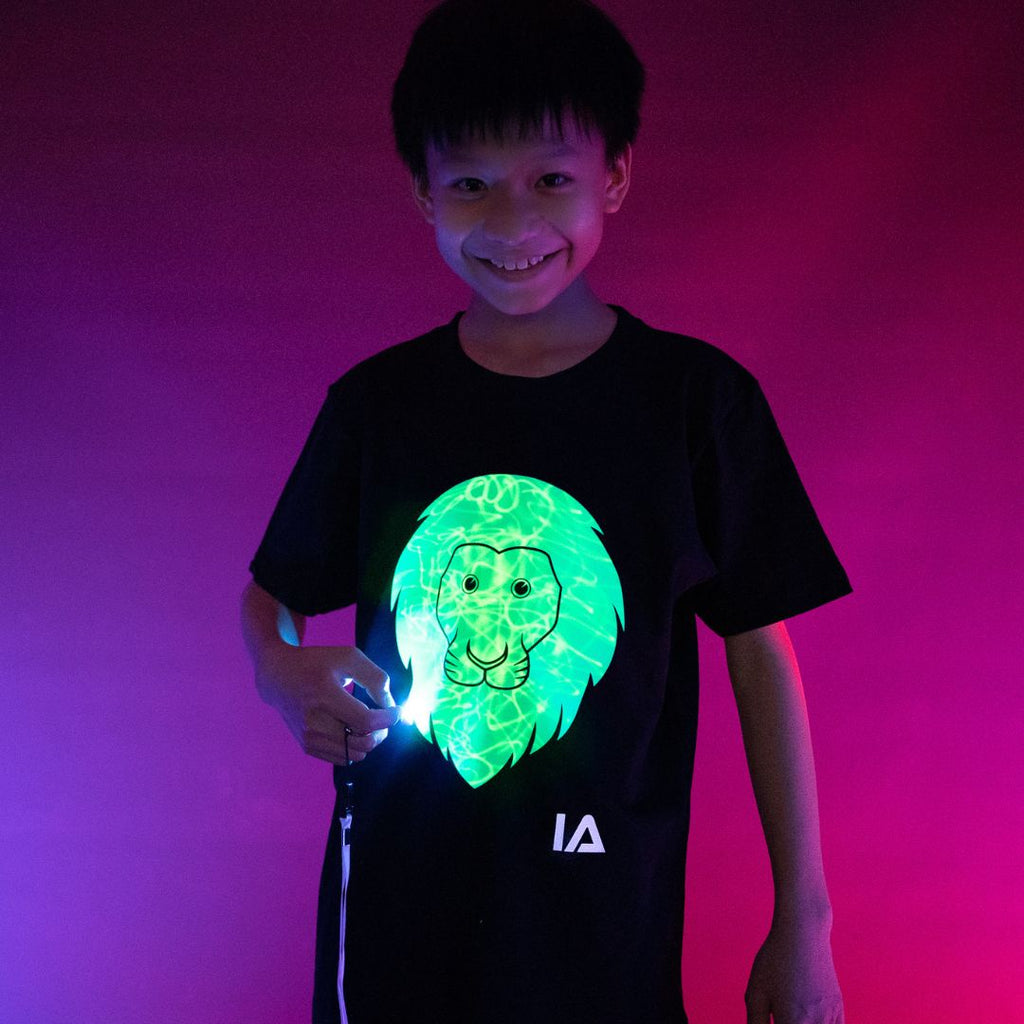 Kids Interactive Glow T-shirt - Lion