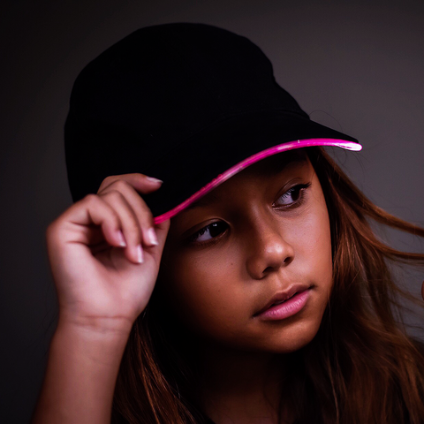 Illuminated Apparel Cappellino Da Baseball Con LED Blu - Nero, Regolabile Con Batterie Incluse